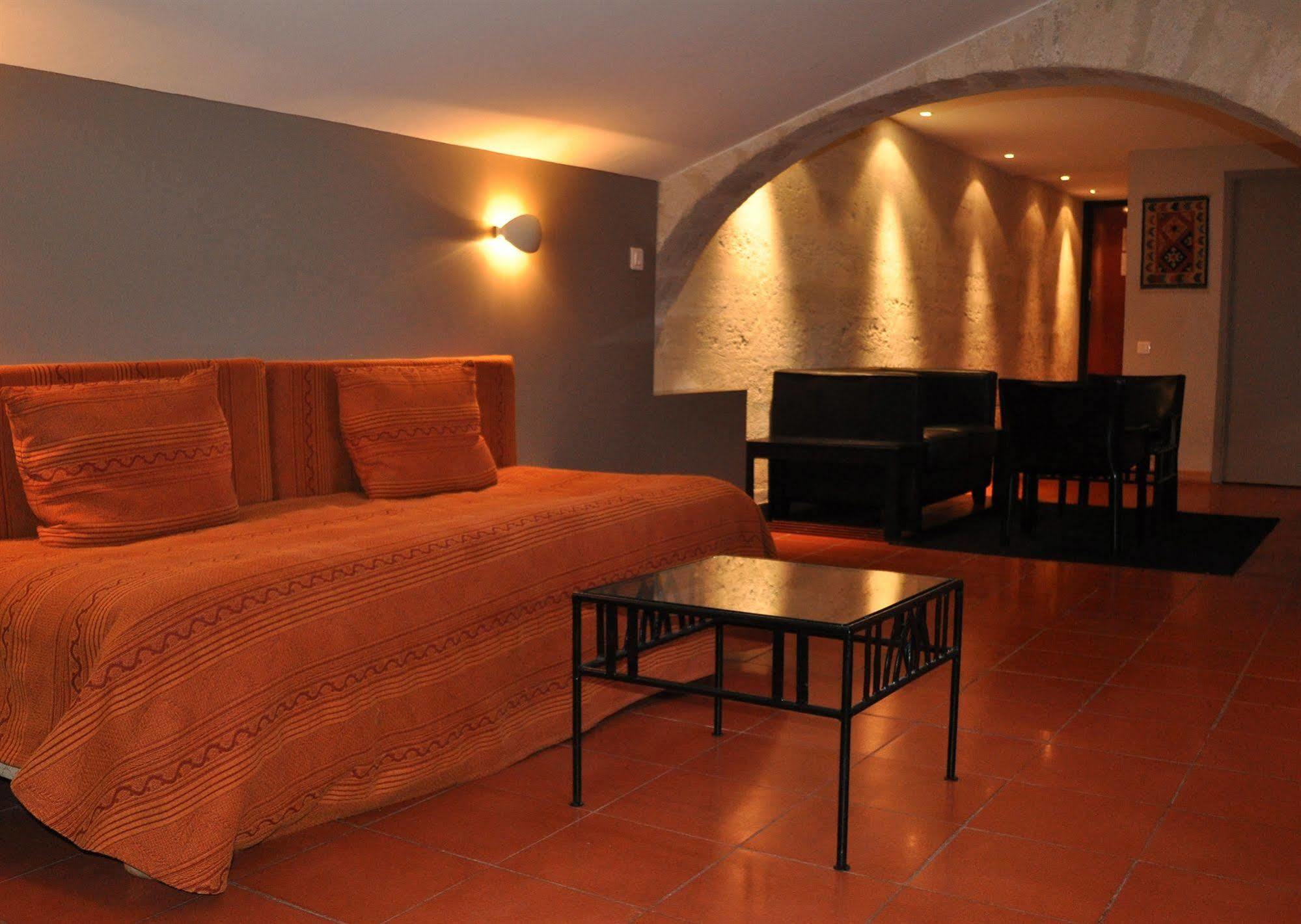 Hotel Cloitre Saint Louis Авиньон Екстериор снимка